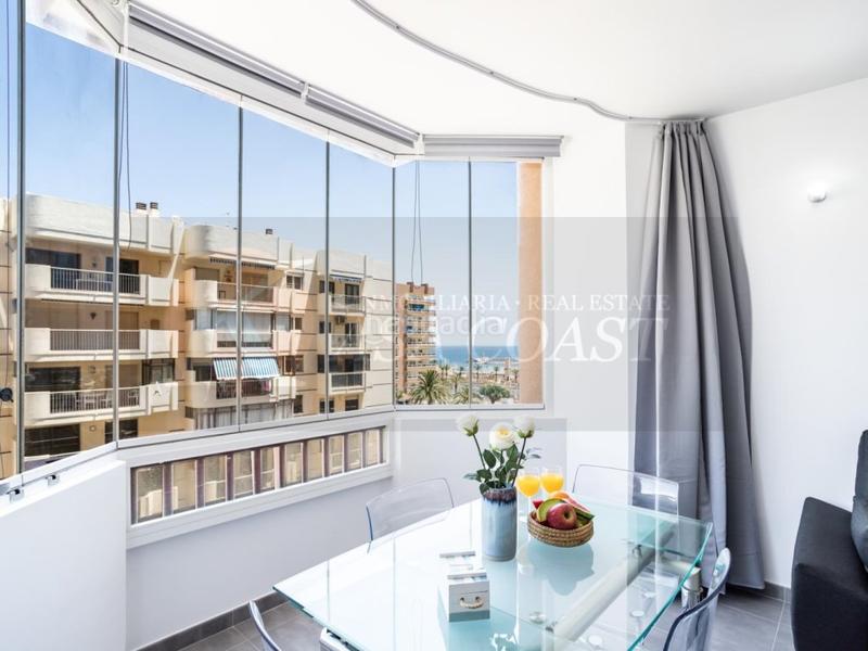 Foto adc0d5a5-a0e7-43d5-a422-8417de8ce10e. Estudio  reformado con dormitorio y vistas al mar 1 línea de playa, en Fuengirola