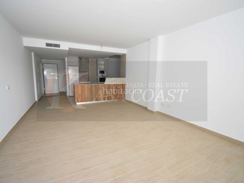 Foto 0e703bfd-eb49-4698-8e7b-c07923509597. Piso  en venta en la calerita, con garaje opcional en Fuengirola