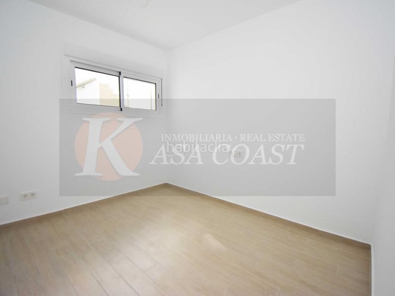 Foto b093abd3-1e07-45d9-80a6-fea23e36f5d4. Piso  en venta en la calerita, con garaje opcional en Fuengirola