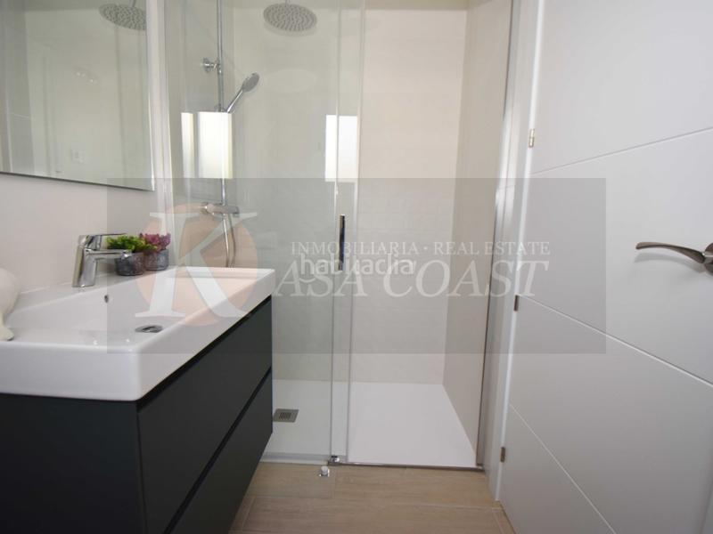 Foto ca7b3217-4df9-4596-9835-b48183cf3786. Piso  en venta en la calerita, con garaje opcional en Fuengirola