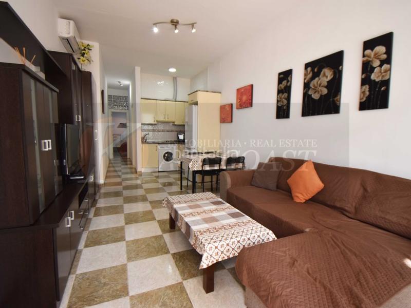 Foto 5ea34c41-318b-4150-8f2f-125da6e6e81d. Piso  en primera línea de playa en el centro con licencia turística! en Fuengirola
