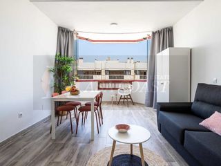 Studio in Puerto Deportivo. Estudio reformado con vistas al mar en primera línea de playa  f