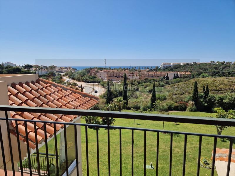 Foto 5f9924d5-f050-4030-95f8-c5693cea29e4. Ático  con vistas al mar y gran terraza en el faro, costa. en Mijas