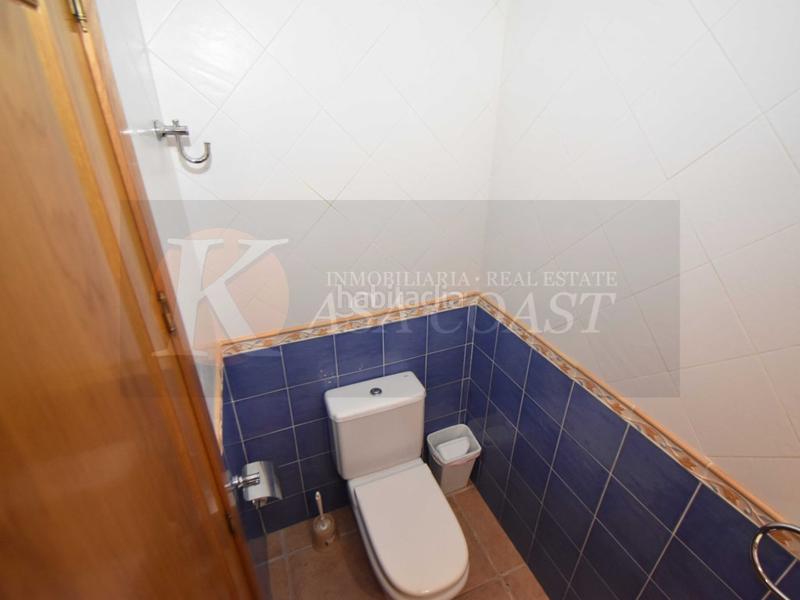 Foto 12e3d3f4-fb28-4cf7-86ec-c19141c34e14. Piso amplio piso en venta en zona céntrica con patio de 30 m2 en Fuengirola