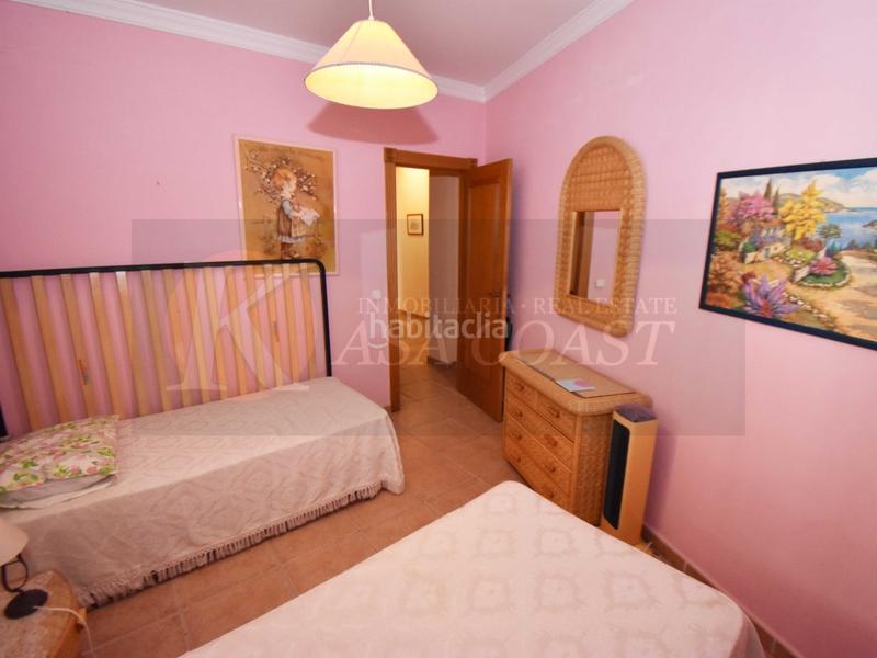 Foto 24efa526-655f-4ad2-90b0-ddadbf0f2baf. Piso amplio piso en venta en zona céntrica con patio de 30 m2 en Fuengirola