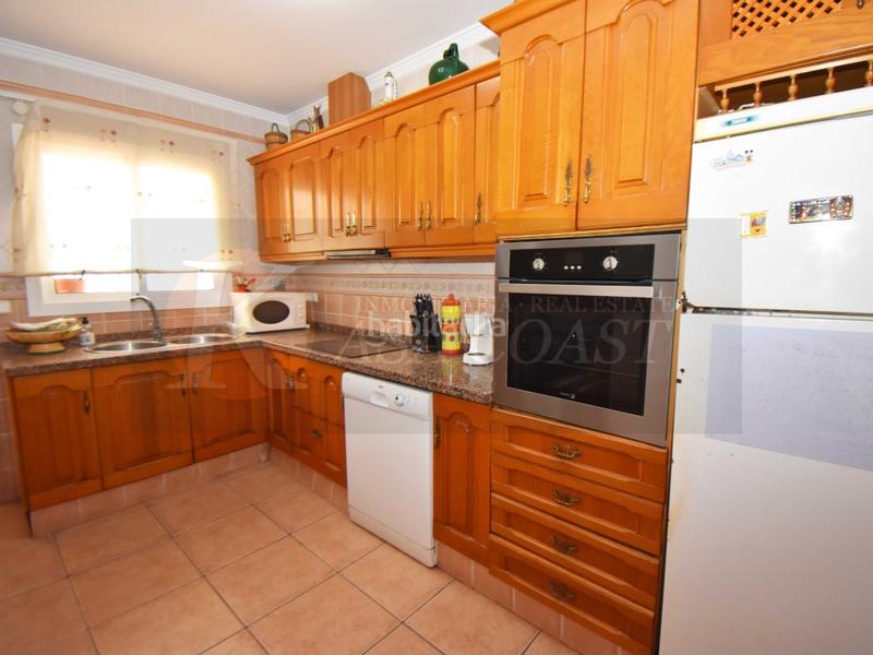 Foto 6430279e-a571-4e97-b8f3-f14995b0ec39. Piso amplio piso en venta en zona céntrica con patio de 30 m2 en Fuengirola