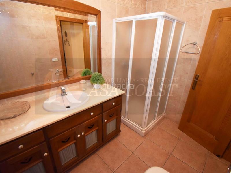 Foto 811db422-4c37-4fa5-9b67-3d4dbf1430a8. Piso amplio piso en venta en zona céntrica con patio de 30 m2 en Fuengirola