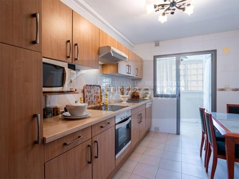 Foto 25332633-ac81-40d8-bb43-50cd02b5d5e6. Piso amplio piso en esquina en zona miramar, con garaje y trastero en Fuengirola