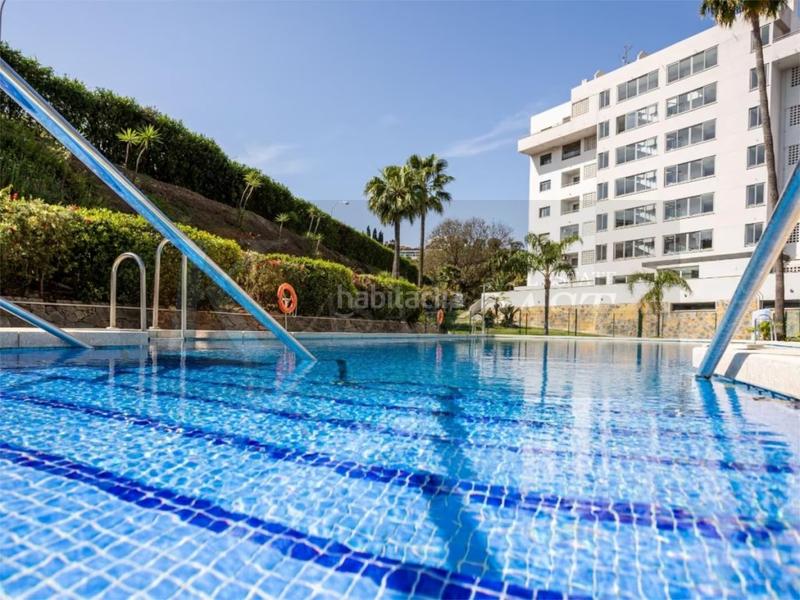 Foto 3ec19497-8d2e-41ba-afed-a9aafc71e838. Piso amplio piso en esquina en zona miramar, con garaje y trastero en Fuengirola