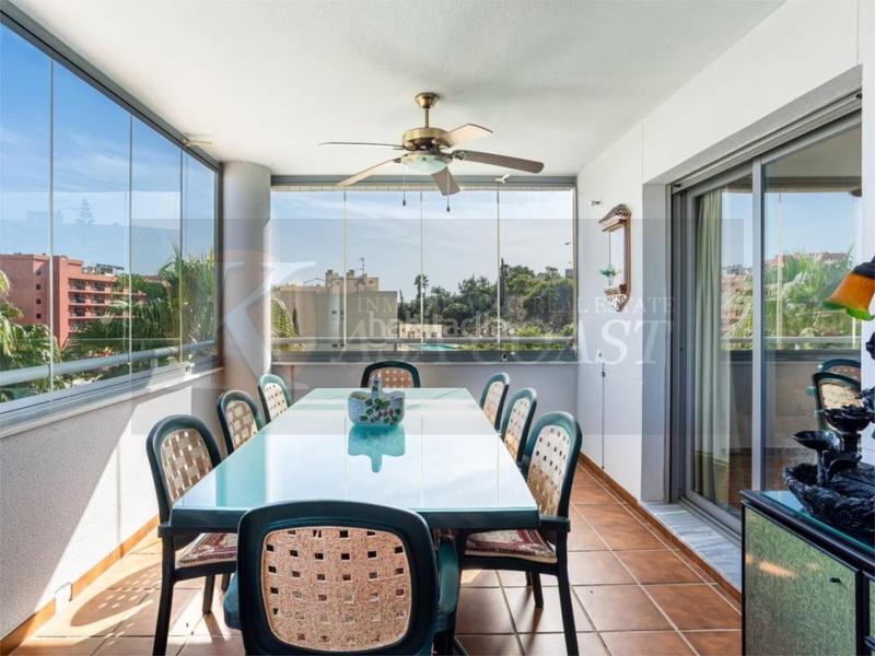 Foto 519954ed-f01c-47de-a1a7-72d0c813a65e. Piso amplio piso en esquina en zona miramar, con garaje y trastero en Fuengirola