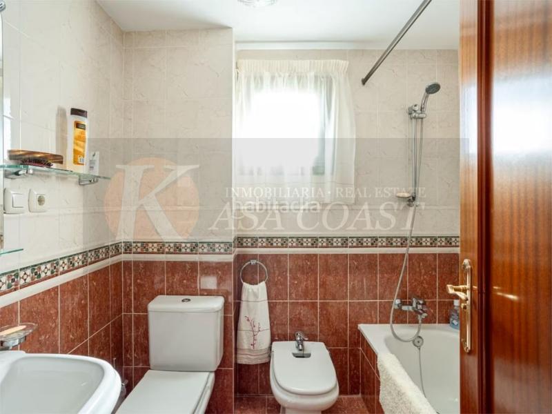 Foto 9fe2e2fa-7d54-4a3e-b07a-ec77d693138a. Piso amplio piso en esquina en zona miramar, con garaje y trastero en Fuengirola