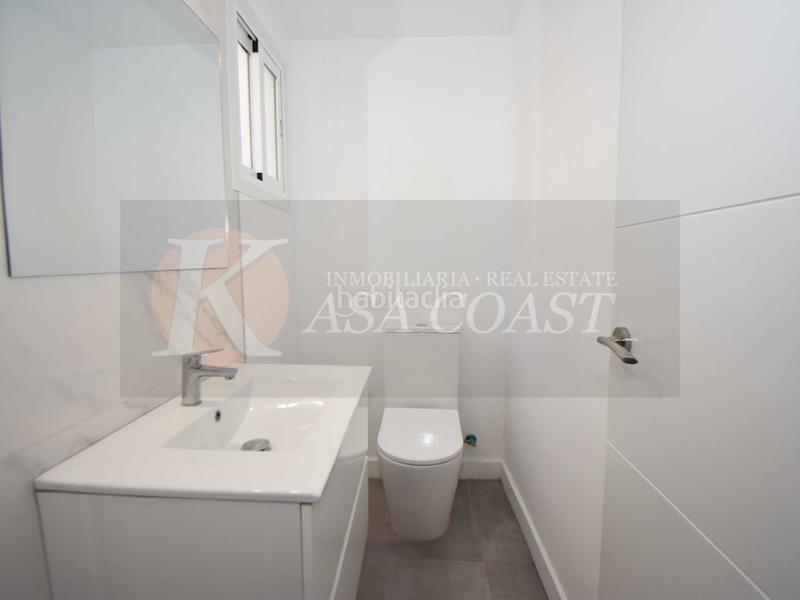 Foto a112860c-3aa8-4676-8fcb-61db736c1a7a. Casa  reformada en venta en el centro . en Centro ciudad Fuengirola
