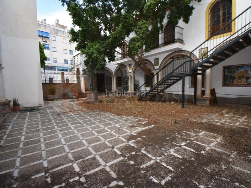 Foto 5a84969d-7ac7-4296-905d-b8aac2a4afdb. Local comercial  en venta con gran potencial las lagunas, costa en Mijas