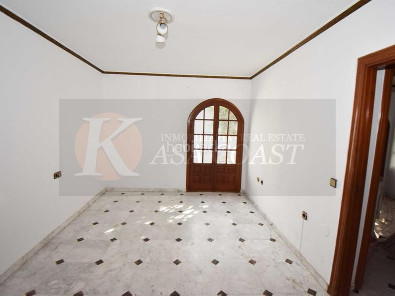 Foto 68bc835c-8159-45ca-8402-6ec8165966e0. Local comercial  en venta con gran potencial las lagunas, costa en Mijas