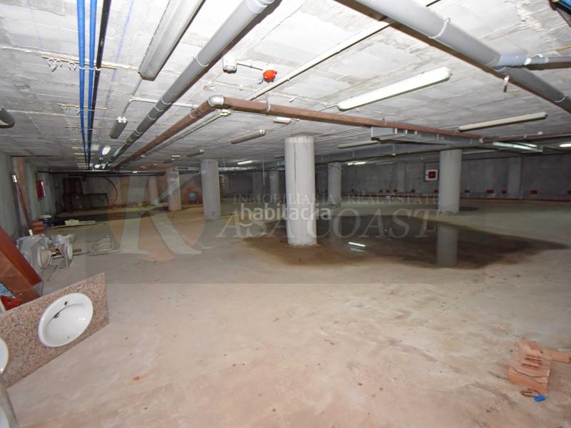 Foto c4a8b6e7-d543-493a-80f5-a6ae8469c574. Local comercial  en venta con gran potencial las lagunas, costa en Mijas