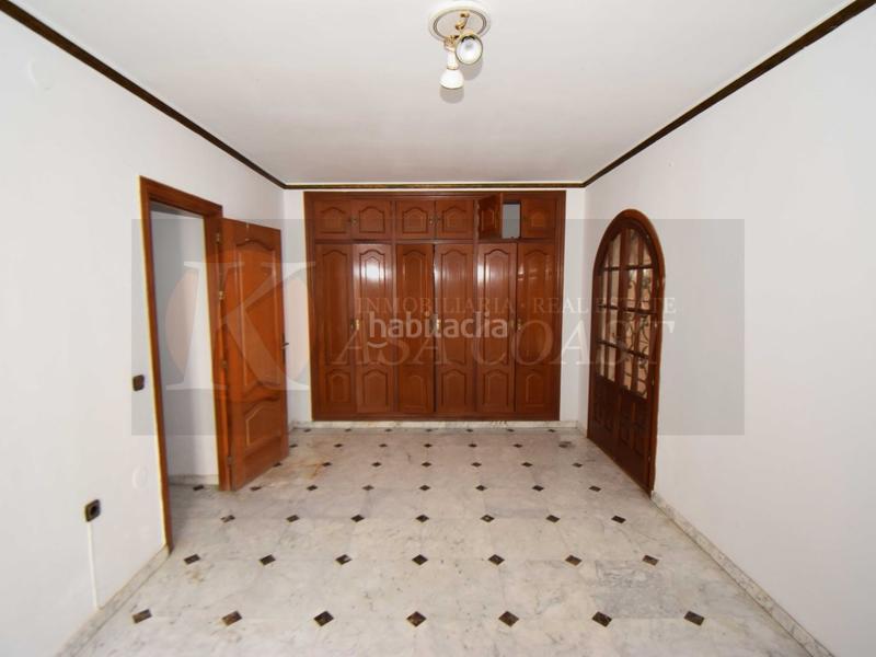 Foto e84ac59b-d8b1-4adf-9002-e5554a727204. Local comercial  en venta con gran potencial las lagunas, costa en Mijas
