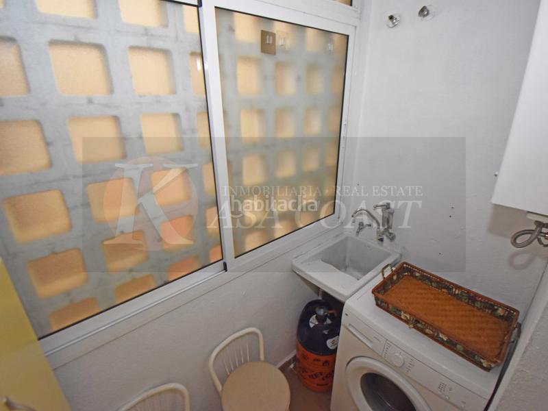 Foto 019e4067-0e50-4f79-96f6-9d2cf2efa31d. Piso  en venta en las lagunas, costa con terraza y garaje incluido en Mijas