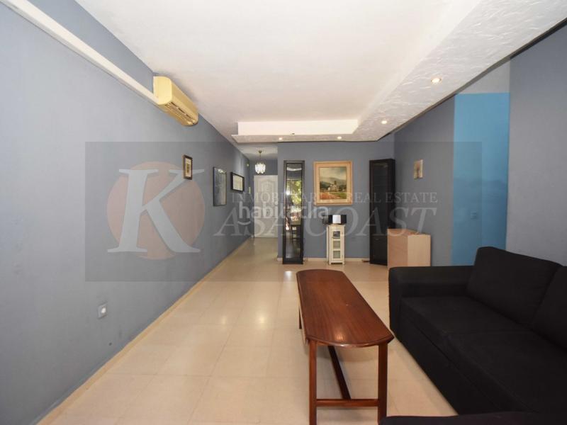 Foto 9c9a64cc-c62e-478d-8ab8-08d043b95735. Piso  en venta en las lagunas, costa con terraza y garaje incluido en Mijas
