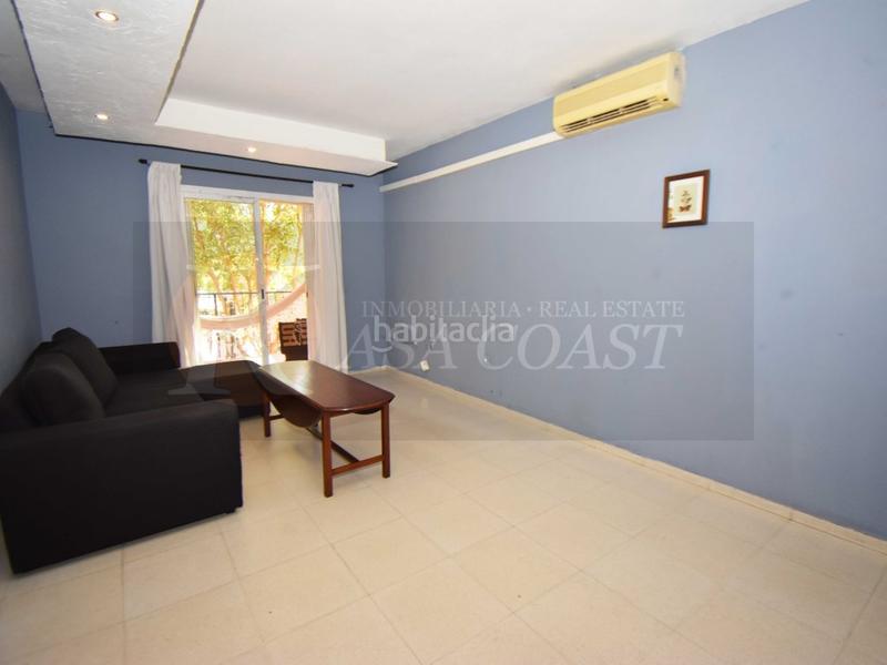 Foto d3523350-4486-4481-9d08-4d5261b226db. Piso  en venta en las lagunas, costa con terraza y garaje incluido en Mijas