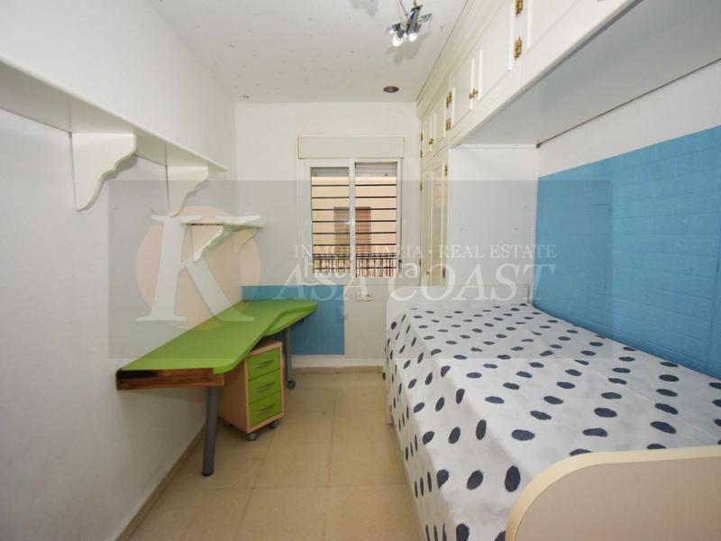 Foto e434f93e-c28b-45f0-b20c-b27f03b95d58. Piso  en venta en las lagunas, costa con terraza y garaje incluido en Mijas