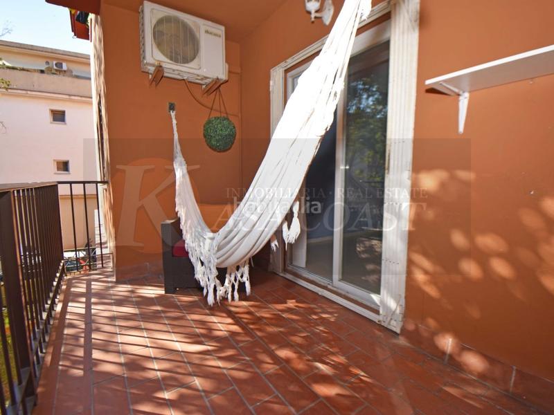 Foto fd20cab5-e24b-4041-9d6a-8a92cb5c5402. Piso  en venta en las lagunas, costa con terraza y garaje incluido en Mijas