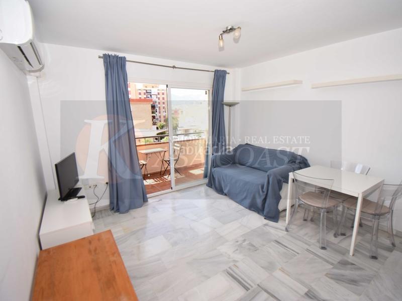 Foto 7bc8f817-9e60-4a41-89f4-367e9631b1d5. Piso  en venta en plaza de toros, con licencia turística en Fuengirola