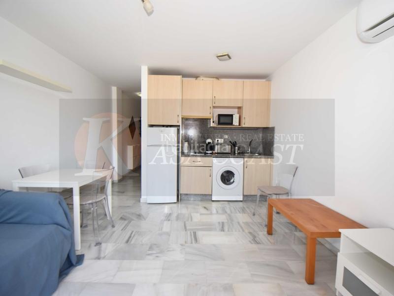 Foto bf17fd69-acd4-4b60-a34d-788fbcc400b1. Piso  en venta en plaza de toros, con licencia turística en Fuengirola
