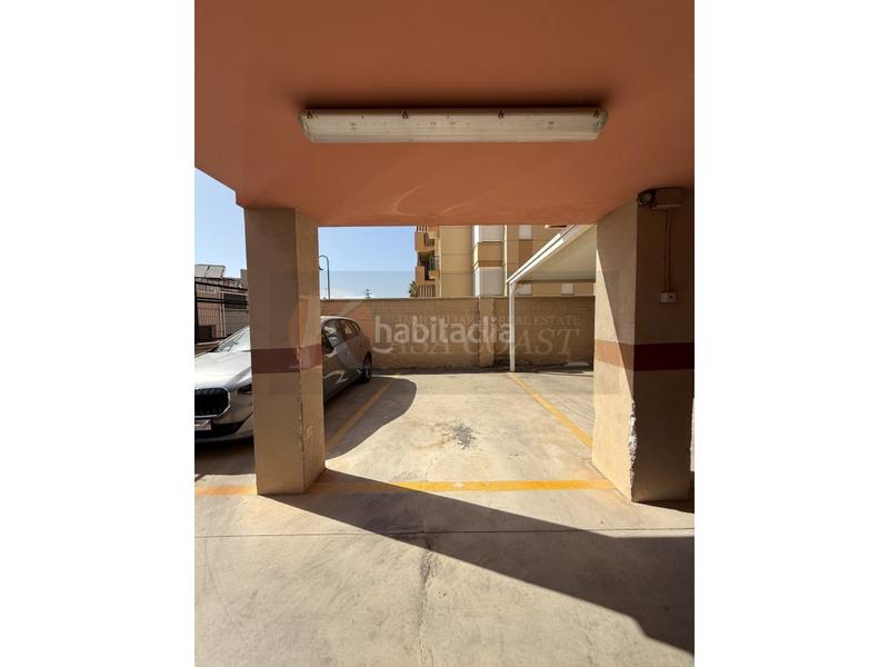 Foto 6b47467b-a38a-461b-a52b-e432d8da3865. Pis amb aparcament piscina a Centro Mijas