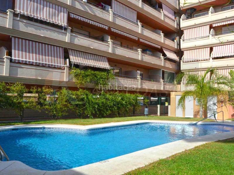 Foto 7a6888e1-9b2f-4341-a2fb-da1d90a289b6. Pis amb aparcament piscina a Centro Mijas