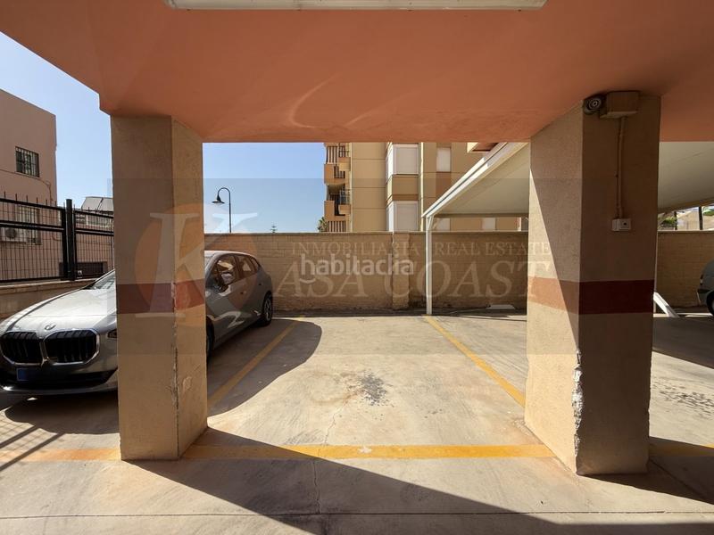 Foto 9ef7f6f7-d2fa-4e66-a832-4539a01d93fe. Pis amb aparcament piscina a Centro Mijas