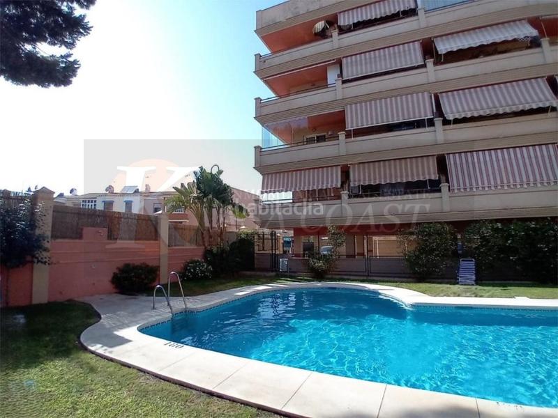 Foto ee5893dd-f25a-409d-852f-71cce179e333. Pis amb aparcament piscina a Centro Mijas