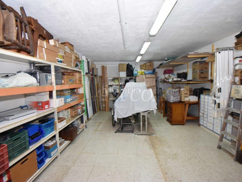 Foto 36f26b2a-4f4e-46f0-861c-ff0209863eb5. Local comercial  en venta en las lagunas, costa ideal para negocios industriales o logísticos en Mijas