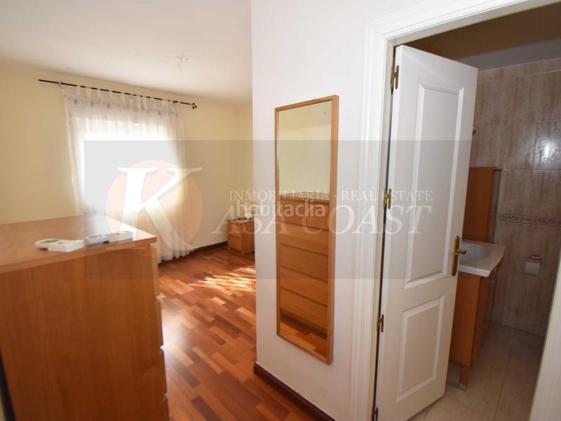 Foto 1f2aae66-7228-4072-a01b-34f3f590f7e0. Piso  en venta en las lagunas, costa con piscina, garaje y trastero en Mijas