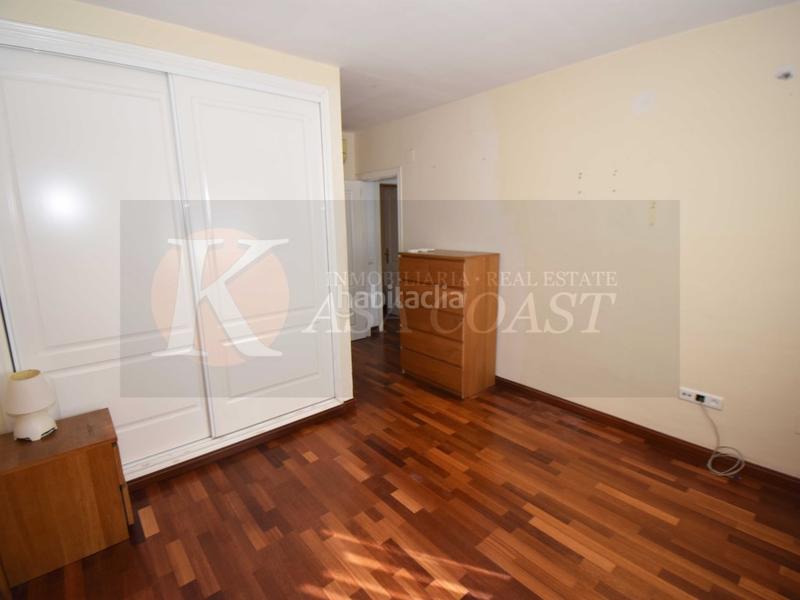 Foto 791f580e-e2a8-4aab-828c-584060cdb32e. Piso  en venta en las lagunas, costa con piscina, garaje y trastero en Mijas