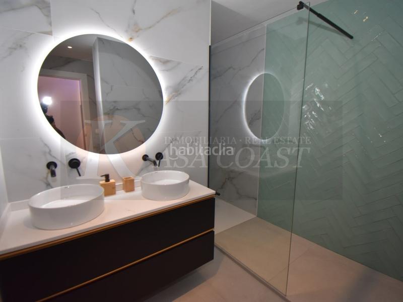 Foto b2b050c4-4aeb-4224-9ae1-7519e31f54a5. Pis amb piscina a Torreblanca del Sol Fuengirola