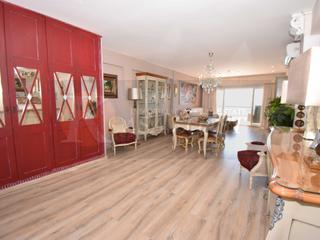 Etagenwohnung in Puerto Deportivo. Vive frente al mar en el corazón de fuengirola