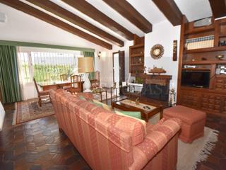 Casa en Castillo Sohail - Myramar. Villa independiente con piscina privada en miramar, fuengirola