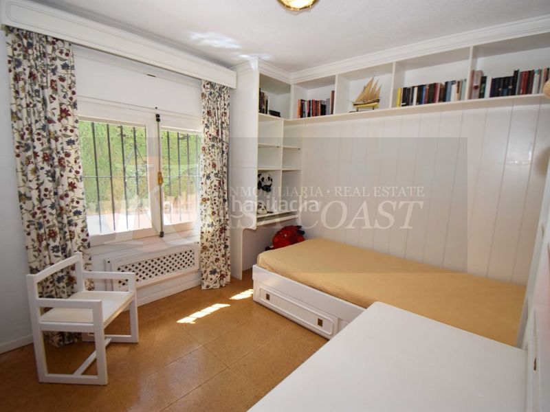 Foto 4cd256bf-c326-4f6e-8c39-62be3f3fa48f. Casa amb aparcament piscina a Castillo Sohail - Myramar Fuengirola