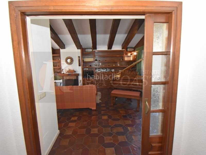 Foto 50f791d0-fc7f-4e48-b2d6-7f3eaf8bc58c. Casa amb aparcament piscina a Castillo Sohail - Myramar Fuengirola