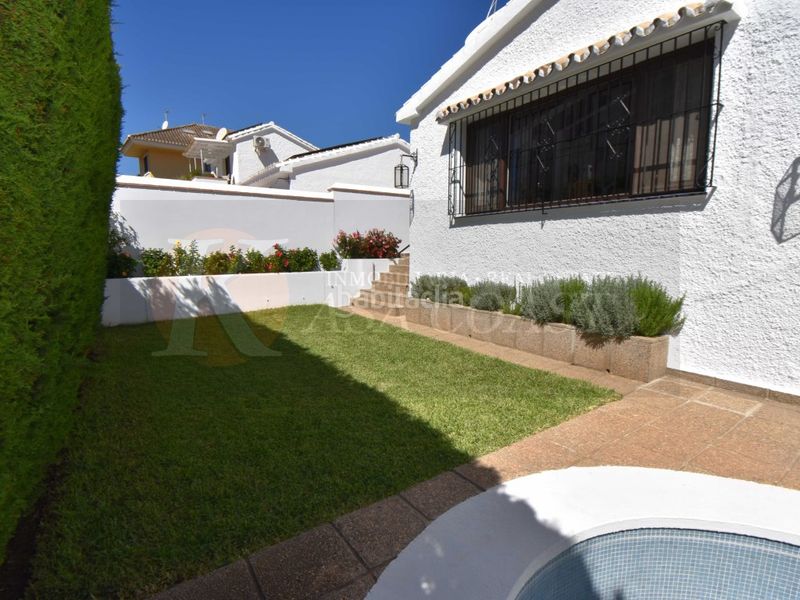 Foto 54831e0f-3fce-4653-8789-d88c3cdaa556. Casa amb aparcament piscina a Castillo Sohail - Myramar Fuengirola