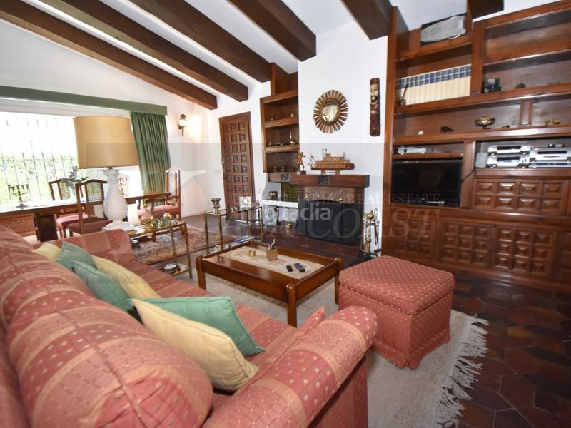 Foto 6b53cf28-94be-46ad-a7ec-fd735b4192c1. Casa amb aparcament piscina a Castillo Sohail - Myramar Fuengirola