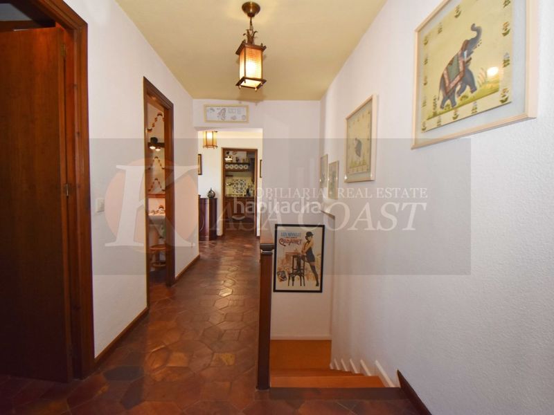 Foto 994f2165-9f8a-46c8-a822-988db5ba30a8. Casa amb aparcament piscina a Castillo Sohail - Myramar Fuengirola