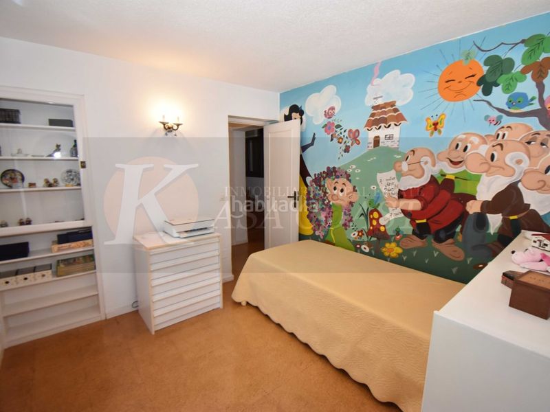 Foto a529d305-50ad-49e4-976a-dc89b5370c5b. Casa amb aparcament piscina a Castillo Sohail - Myramar Fuengirola