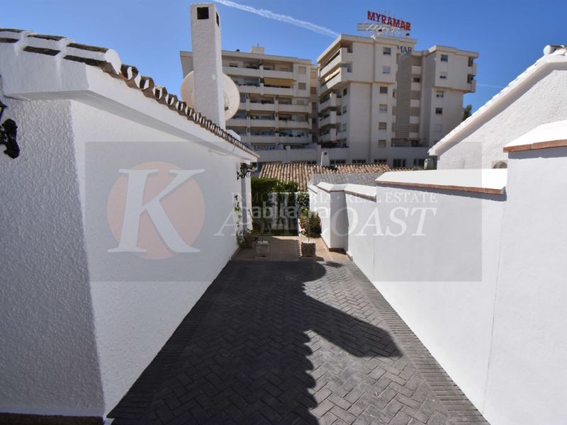 Foto a9d39715-1883-4e86-b467-43d0450bb5d9. Casa amb aparcament piscina a Castillo Sohail - Myramar Fuengirola