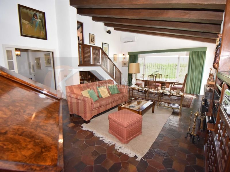 Foto cb96806d-4872-4b2f-ba3e-dc942371dcf3. Casa amb aparcament piscina a Castillo Sohail - Myramar Fuengirola