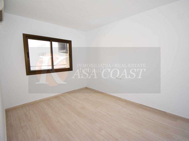 Foto b7842cdd-dcf4-4bad-a791-e280bdfda137. Appartement avec parking piscine dans Playa de los Boliches Fuengirola