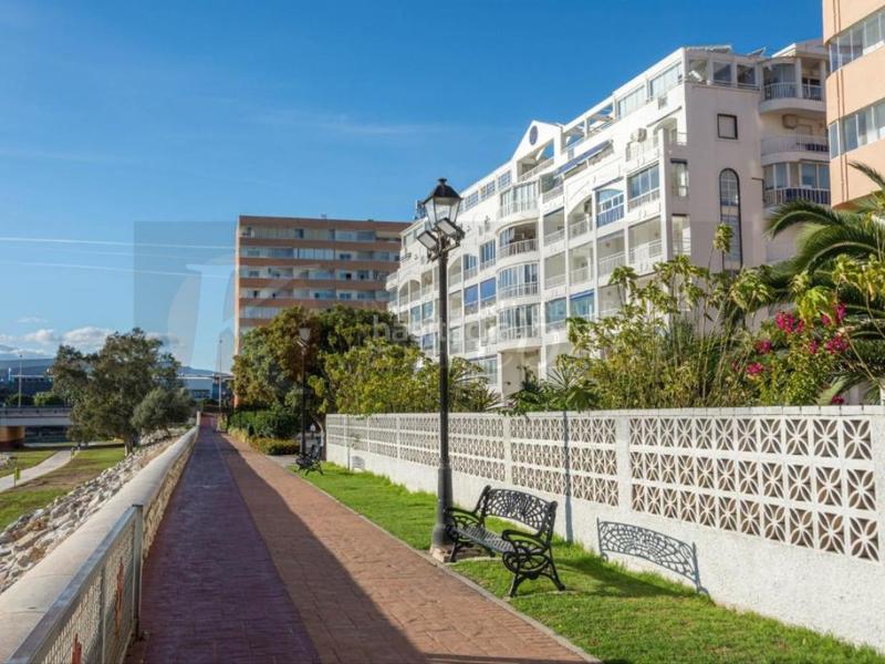 Foto 9de846ad-ad80-4eeb-9743-a495c28dfda8. Appartement avec piscine dans Castillo Sohail - Myramar Fuengirola