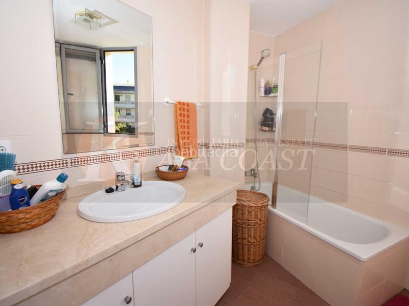 Foto 25cfbba2-fee2-4ee1-a0dc-442f6254c4b5. Casa bifamiliare con parcheggio piscina in Torreblanca del Sol Fuengirola