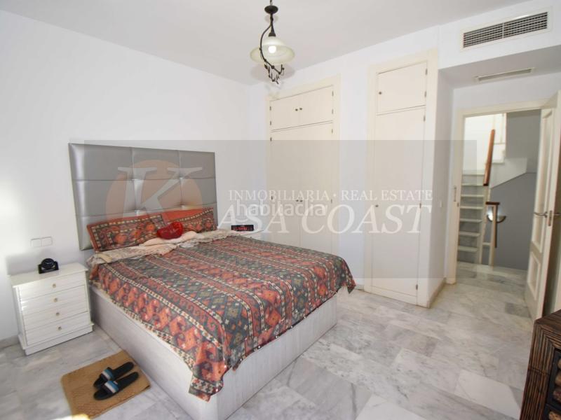 Foto 430cf94b-3122-4ec6-93f4-d99e50234187. Casa bifamiliare con parcheggio piscina in Torreblanca del Sol Fuengirola