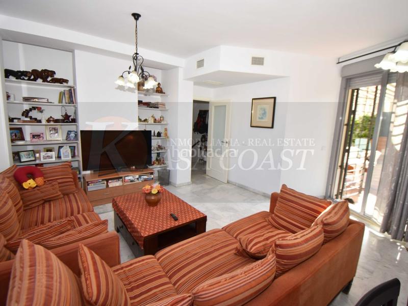 Foto 88707bfb-8388-4980-b64a-d5b044e97362. Casa bifamiliare con parcheggio piscina in Torreblanca del Sol Fuengirola